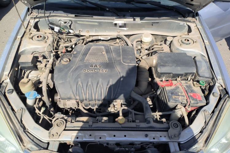 Used Soueast V3 Lingyue 2014 1.5L Manual Entry-Level Version Engine Bay