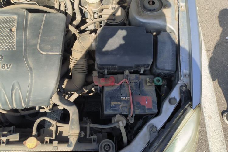 Used Soueast V3 Lingyue 2014 1.5L Manual Entry-Level Version Engine Bay Left