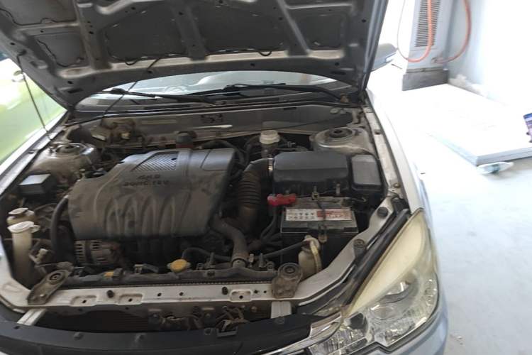 Used Soueast V3 Lingyue 2014 1.5L Manual Entry-Level Version Engine Bay Left
