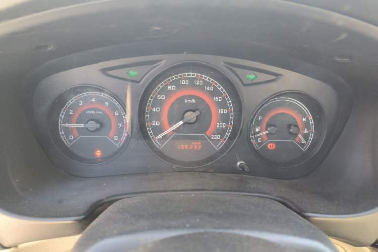 Used Soueast V3 Lingyue 2014 1.5L Manual Entry-Level Version Instrument Cluster