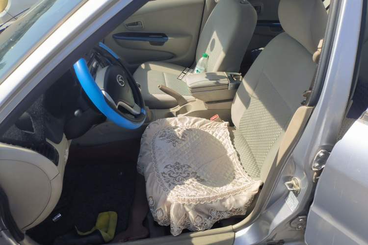 Used Soueast V3 Lingyue 2014 1.5L Manual Entry-Level Version Left Front Seat