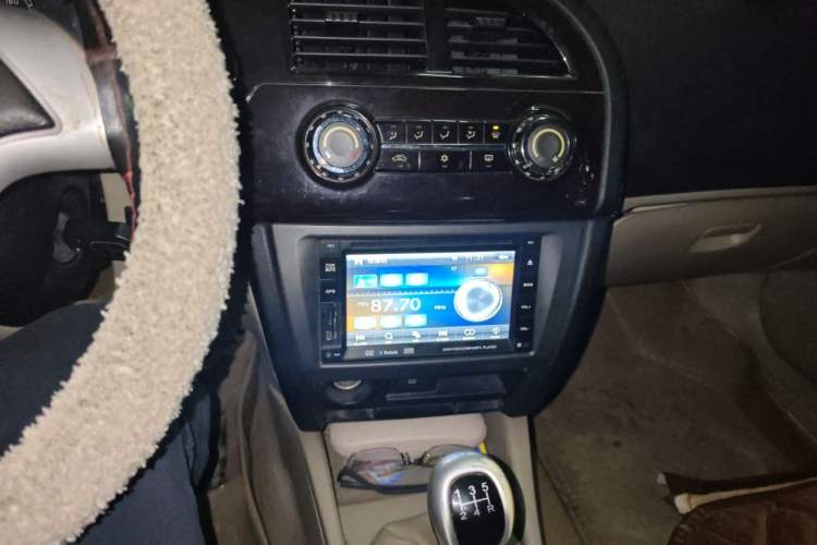 Used Soueast V3 Lingyue 2014 1.5L Manual Entry-Level Version Audio And AC Panel