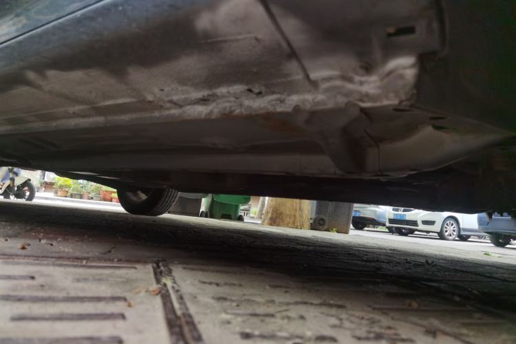 Used Soueast V3 Lingyue 2014 1.5L Manual Entry-Level Version Chassis Front Right