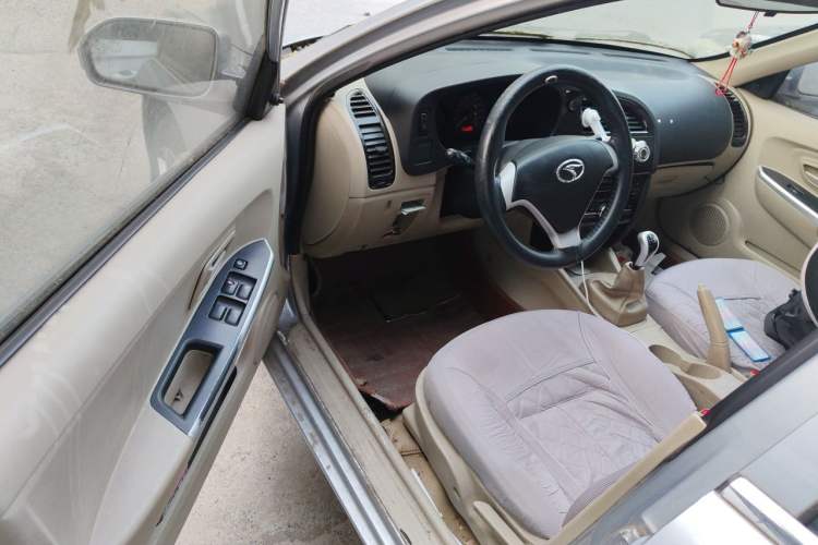 Used Soueast V3 Lingyue 2014 1.5L Manual Smart Edition Driver Seat