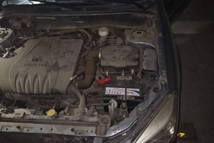Used Soueast V3 Lingyue 2014 1.5L Manual Entry-Level Version Engine Bay Left