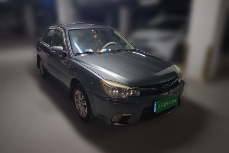 Used Soueast V3 Lingyue 2014 1.5L Manual Entry-Level Version Front Right 45 Deg