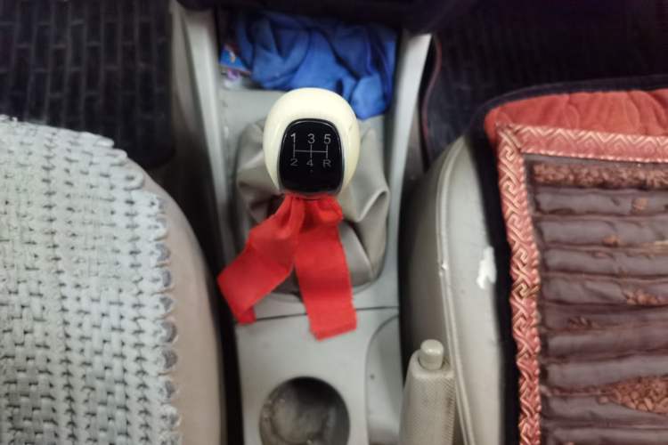 Used Soueast V3 Lingyue 2014 1.5L Manual Entry-Level Version Gear Lever