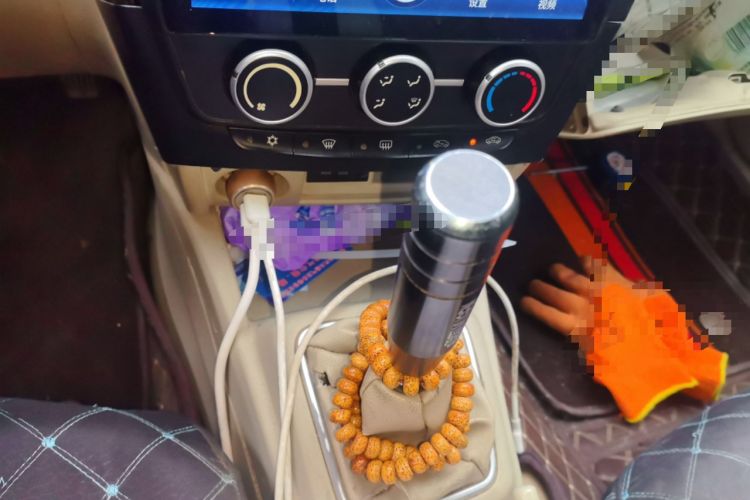 Used Soueast V3 Lingyue 2014 1.5L Manual Entry-Level Version Gear Lever
