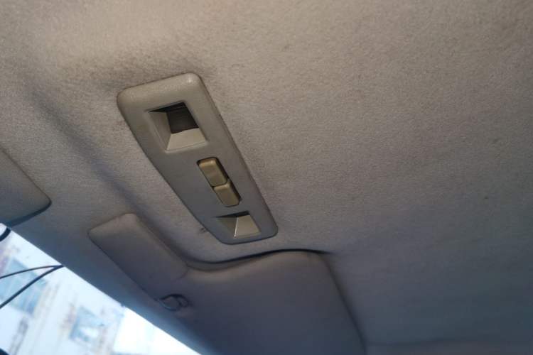Used Soueast V3 Lingyue 2014 1.5L Manual Entry-Level Version Headliner