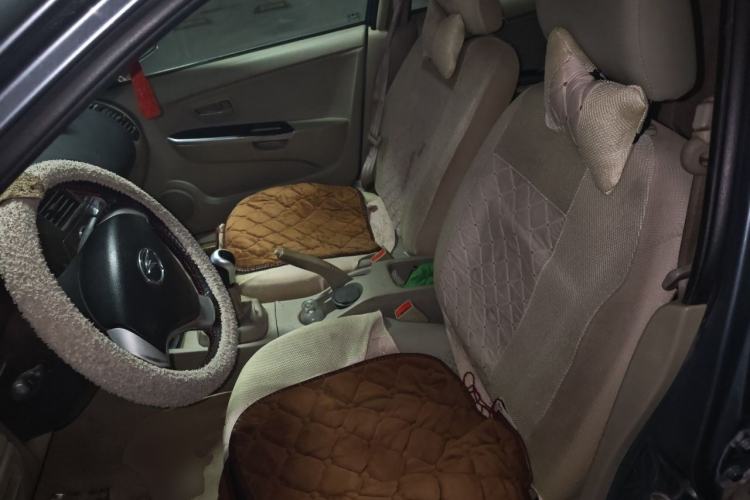 Used Soueast V3 Lingyue 2014 1.5L Manual Entry-Level Version Left Front Seat