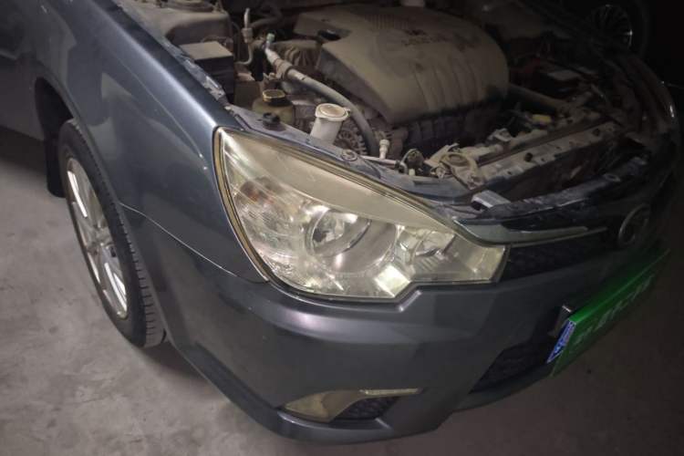 Used Soueast V3 Lingyue 2014 1.5L Manual Entry-Level Version Right Front Headlight