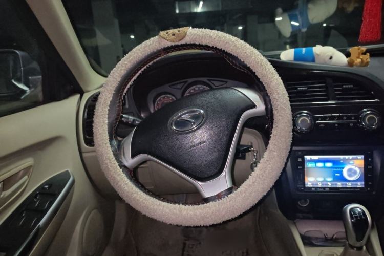 Used Soueast V3 Lingyue 2014 1.5L Manual Entry-Level Version Steering Wheel