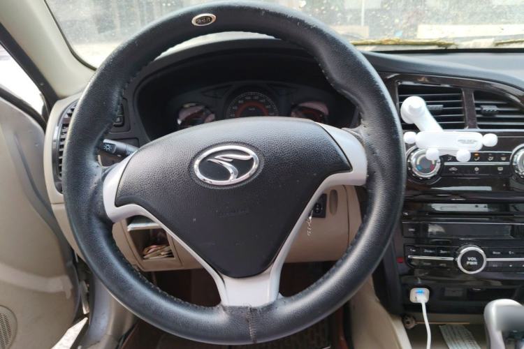 Used Soueast V3 Lingyue 2014 1.5L Manual Smart Edition Steering Wheel