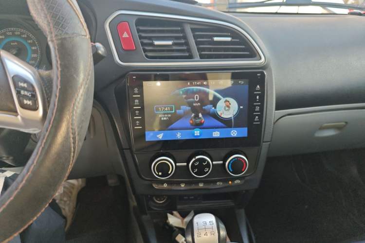 Used Soueast V3 Lingyue 2014 1.5L Manual Style Value Edition Audio And AC Panel