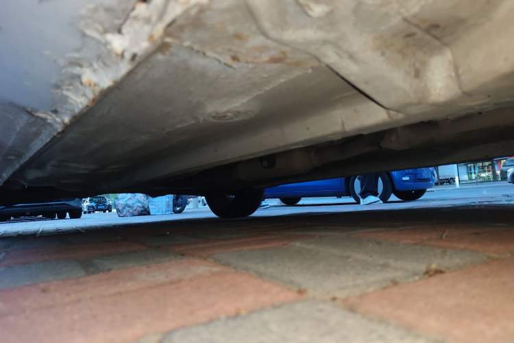 Used Soueast V3 Lingyue 2014 1.5L Manual Entry-Level Version Chassis Front Right