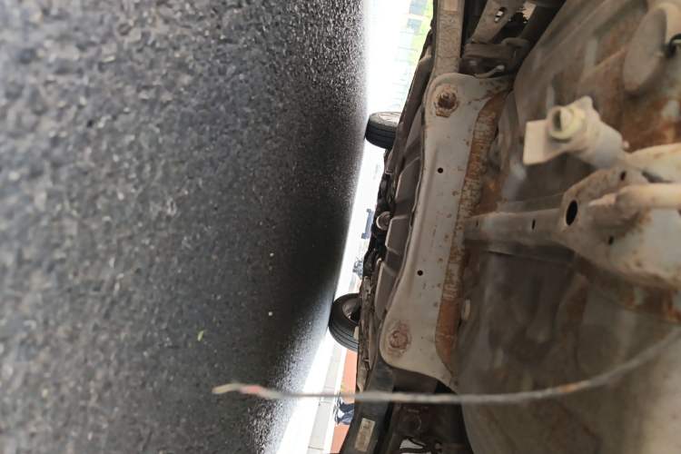 Used Soueast V3 Lingyue 2014 1.5L Manual Smart Edition Chassis Rear