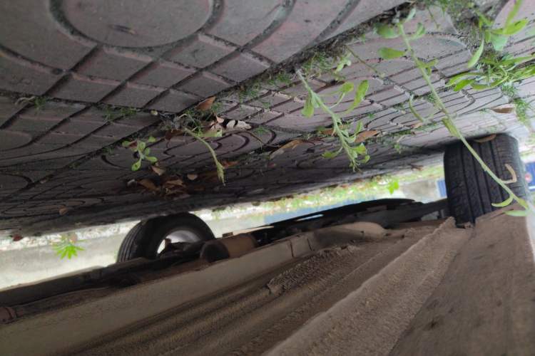 Used Soueast V3 Lingyue 2014 1.5L Manual Entry-Level Version Chassis Rear Left