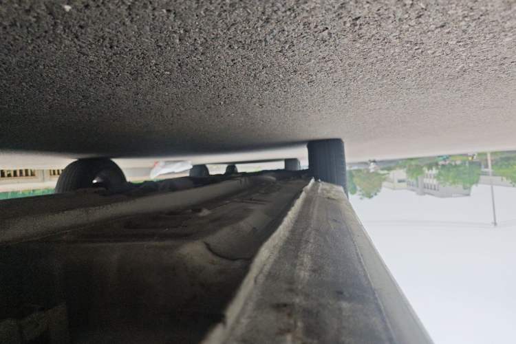 Used Soueast V3 Lingyue 2014 1.5L Manual Entry-Level Version Chassis Rear Left