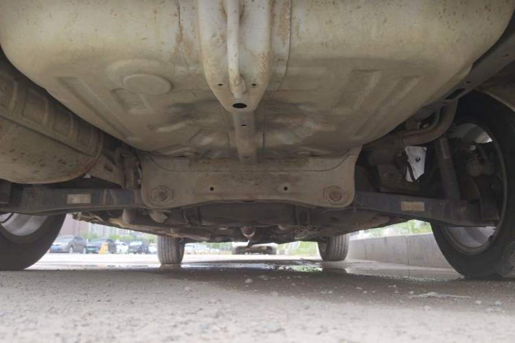 Used Soueast V3 Lingyue 2014 1.5L Manual Smart Edition Chassis Rear