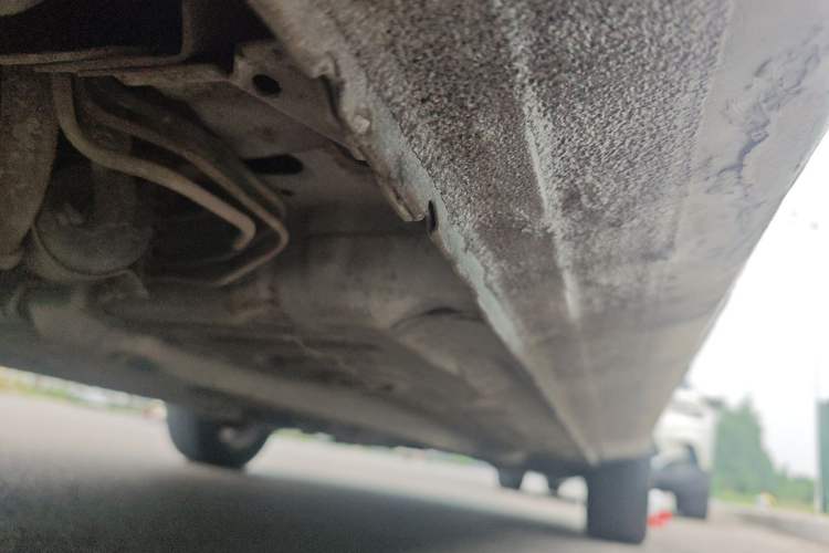 Used Soueast V3 Lingyue 2014 1.5L Manual Entry-Level Version Chassis Rear Right