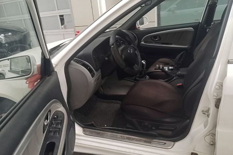 Used Soueast V3 Lingyue 2014 1.5L Manual Style Value Edition Driver Seat