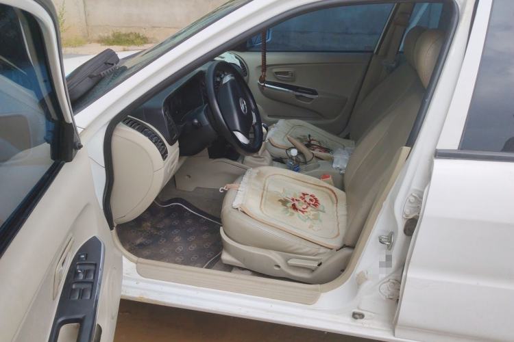Used Soueast V3 Lingyue 2014 1.5L Manual Smart Edition Driver Seat