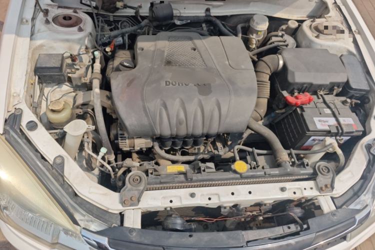 Used Soueast V3 Lingyue 2014 1.5L Manual Entry-Level Version Engine Bay