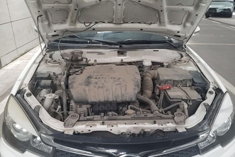 Used Soueast V3 Lingyue 2014 1.5L Manual Style Value Edition Engine Bay