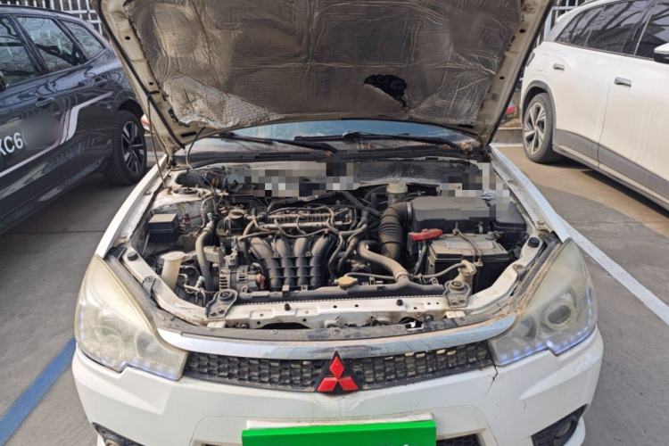 Used Soueast V3 Lingyue 2014 1.5L Manual Smart Edition Engine Bay