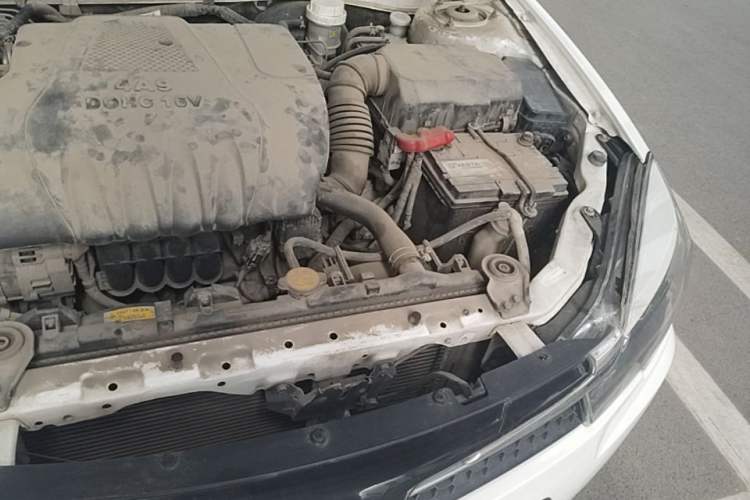 Used Soueast V3 Lingyue 2014 1.5L Manual Style Value Edition Engine Bay Left