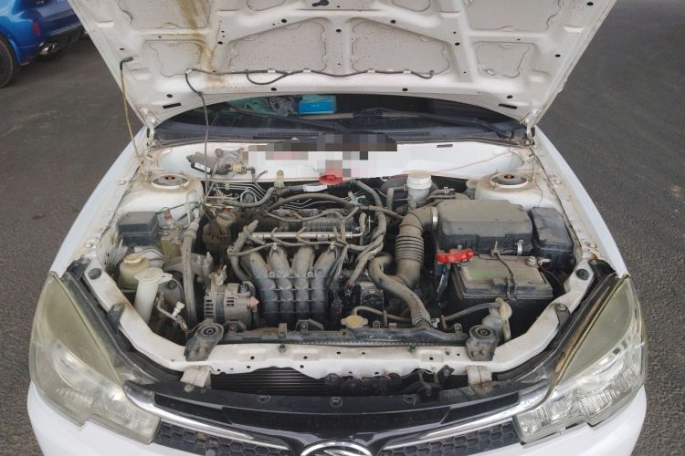 Used Soueast V3 Lingyue 2014 1.5L Manual Smart Edition Engine Bay