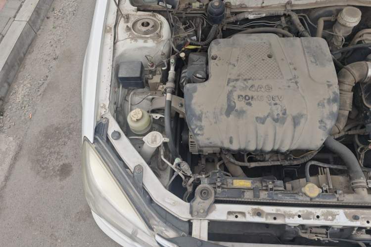 Used Soueast V3 Lingyue 2014 1.5L Manual Entry-Level Version Engine Bay Right