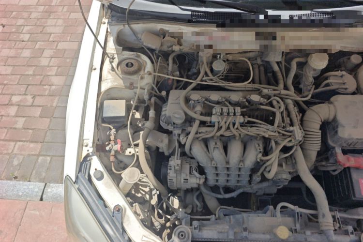 Used Soueast V3 Lingyue 2014 1.5L Manual Smart Edition Engine Bay Right