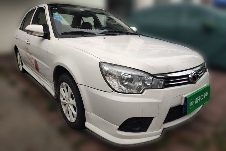 Used Soueast V3 Lingyue 2014 1.5L Manual Entry-Level Version Front Right 45 Deg