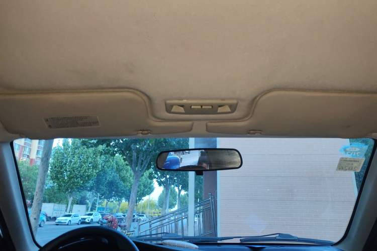 Used Soueast V3 Lingyue 2014 1.5L Manual Entry-Level Version Headliner