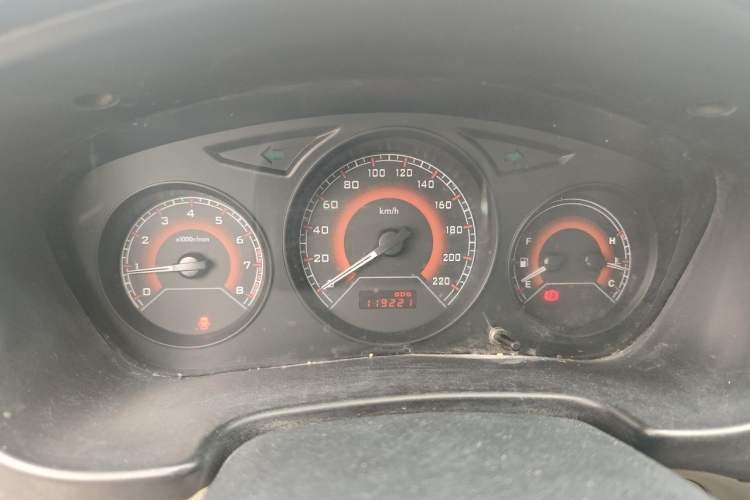 Used Soueast V3 Lingyue 2014 1.5L Manual Entry-Level Version Instrument Cluster