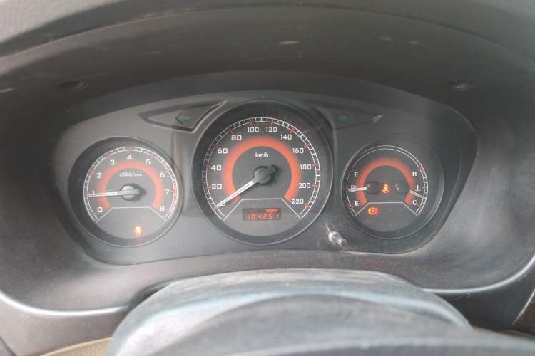 Used Soueast V3 Lingyue 2014 1.5L Manual Smart Edition Instrument Cluster