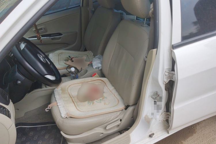 Used Soueast V3 Lingyue 2014 1.5L Manual Smart Edition Left Front Seat