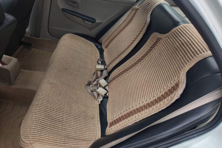 Used Soueast V3 Lingyue 2014 1.5L Manual Entry-Level Version Left Rear Seat