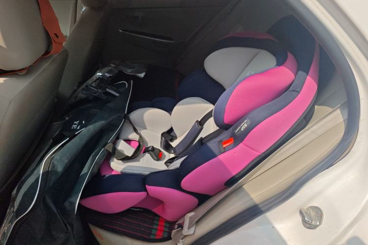 Used Soueast V3 Lingyue 2014 1.5L Manual Entry-Level Version Left Rear Seat