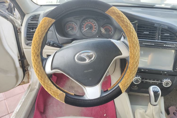 Used Soueast V3 Lingyue 2014 1.5L Manual Smart Edition Steering Wheel