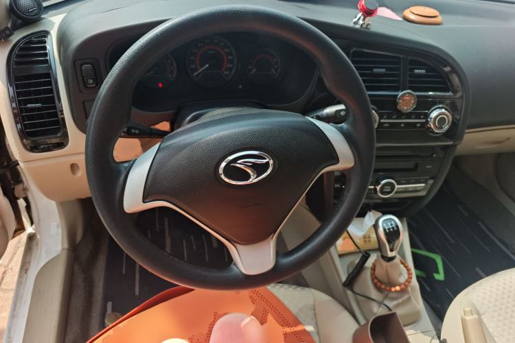 Used Soueast V3 Lingyue 2014 1.5L Manual Entry-Level Version Steering Wheel