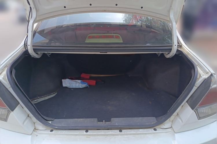 Used Soueast V3 Lingyue 2014 1.5L Manual Smart Edition Trunk