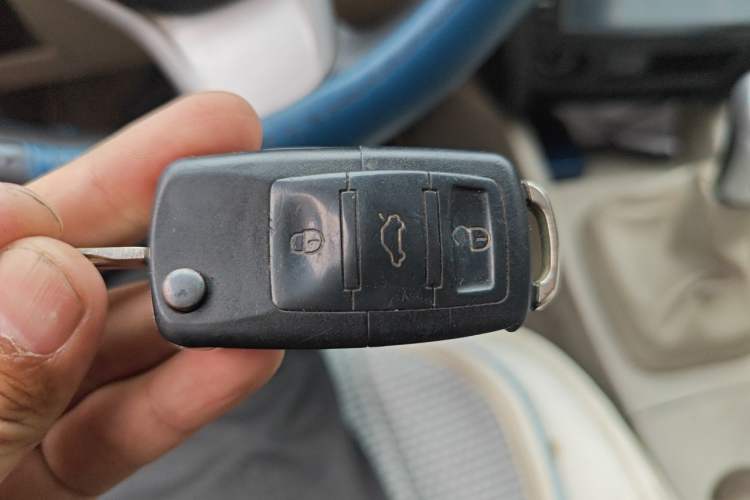 Used Soueast V3 Lingyue 2014 1.5L Manual Entry-Level Version Vehicle Key