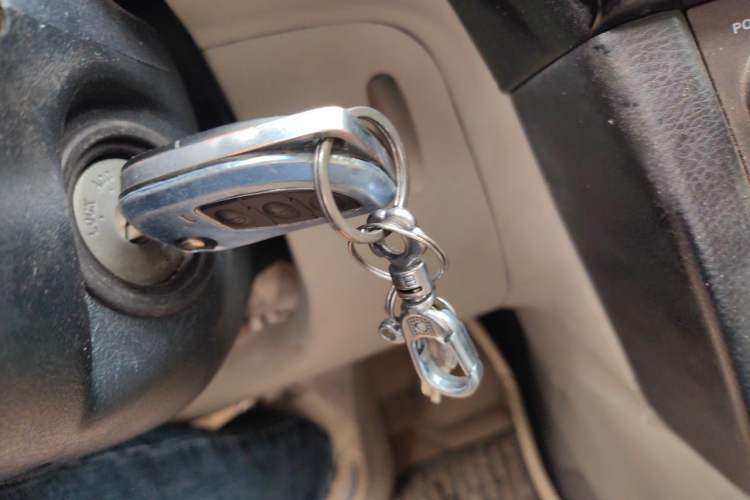 Used Soueast V3 Lingyue 2014 1.5L Manual Entry-Level Version Vehicle Key