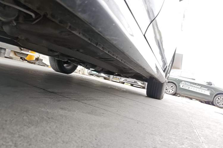 Used Soueast V3 Lingyue 2015 1.5L Manual Style Edition Chassis Rear Right