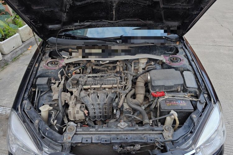 Used Soueast V3 Lingyue 2015 1.5L Manual Happiness Edition Engine Bay