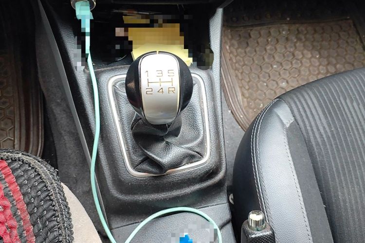 Used Soueast V3 Lingyue 2015 1.5L Manual Style Edition Gear Lever