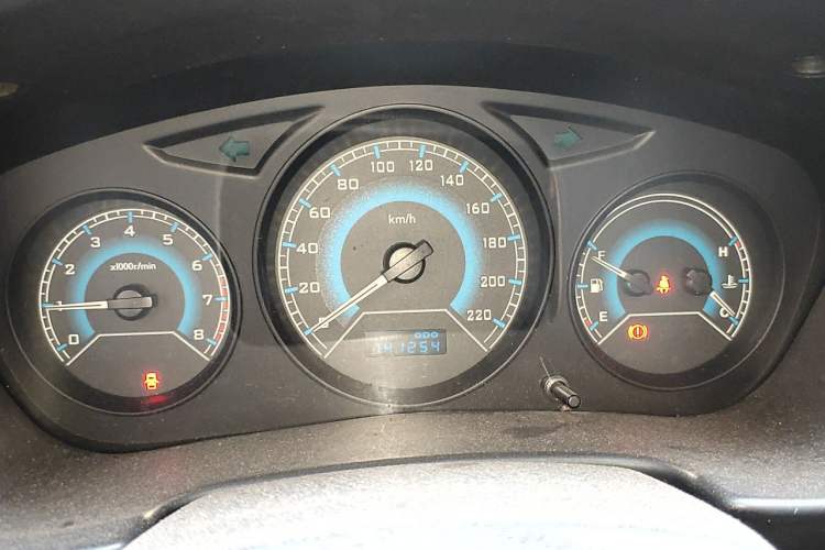 Used Soueast V3 Lingyue 2015 1.5L Manual Style Edition Instrument Cluster