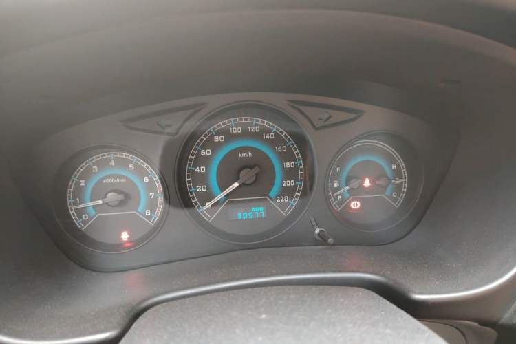 Used Soueast V3 Lingyue 2015 1.5L Manual Style Edition Instrument Cluster